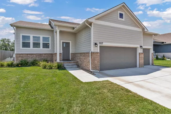 1117 Prairie Hill Cir, Park City, KS 67219