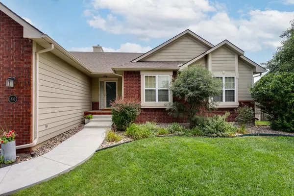 832 N Crest St,  Wichita,  KS 67206