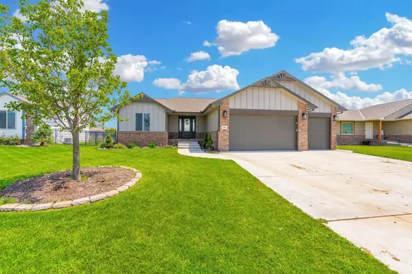 Haysville, KS 67060,616 S Cattail St