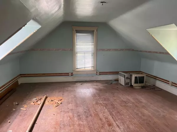 Goessel, KS 67053,104 S State Street