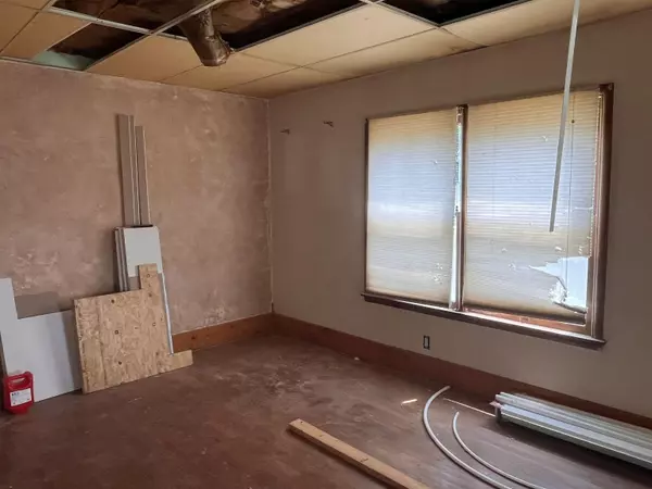 Goessel, KS 67053,104 S State Street