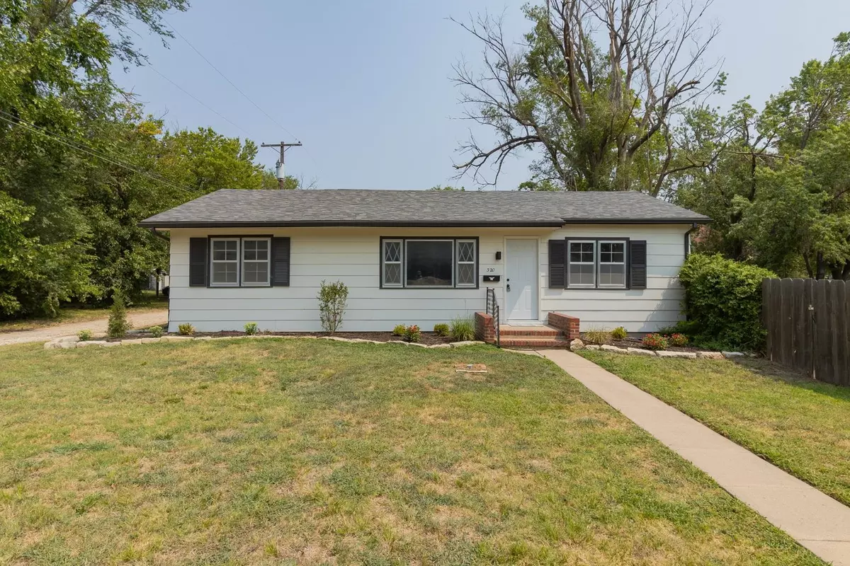 Halstead, KS 67056,320 E 5th