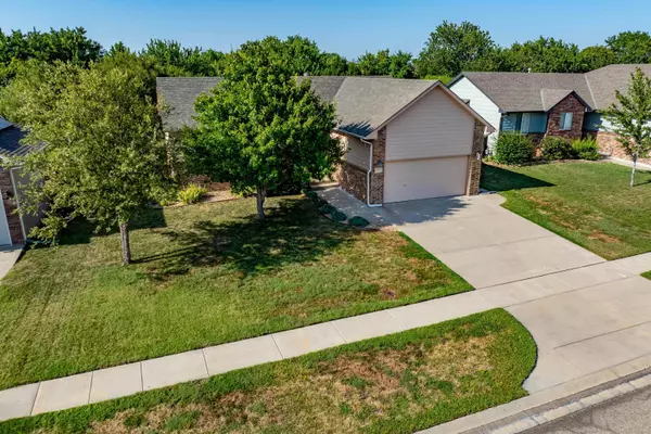 Derby, KS 67037,1001 E Splitwood Way St