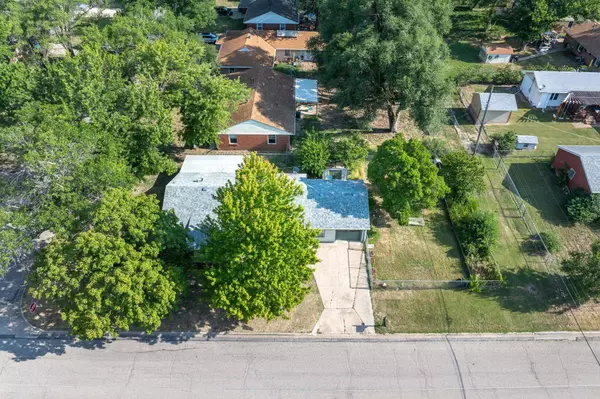 Derby, KS 67037,600 E Greenway St