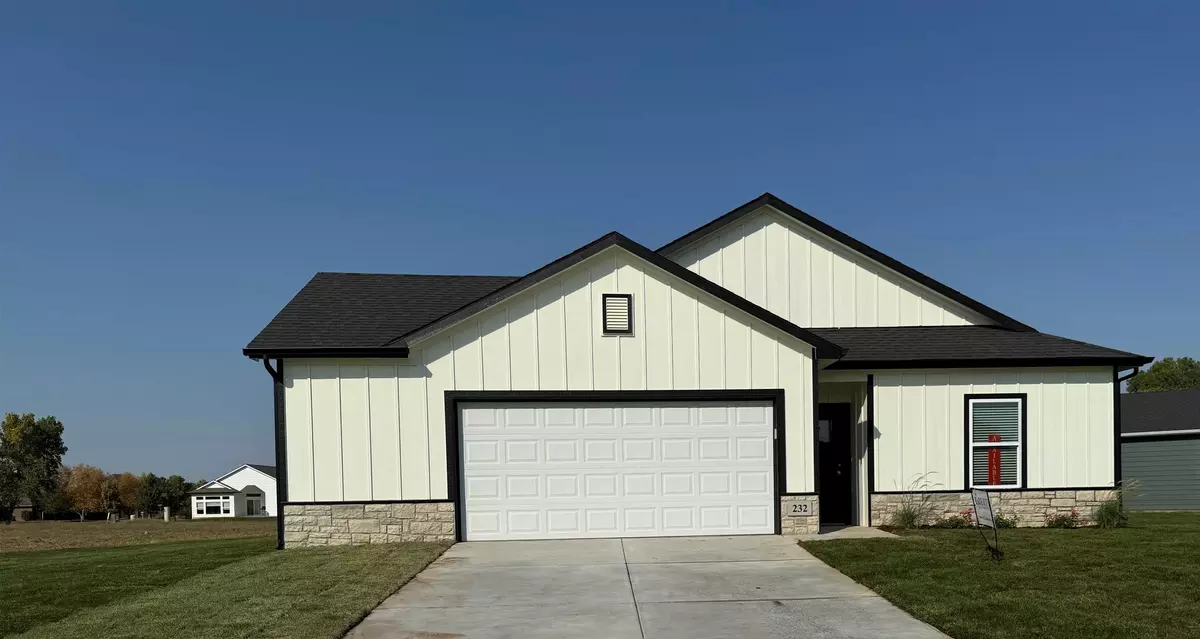 Cheney, KS 67025,232 W Cherry Oaks St