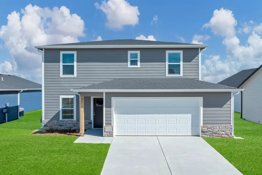 110 S Gatewood St, Valley Center, KS 67147