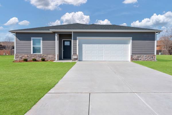 201 S Gatewood St, Valley Center, KS 67147