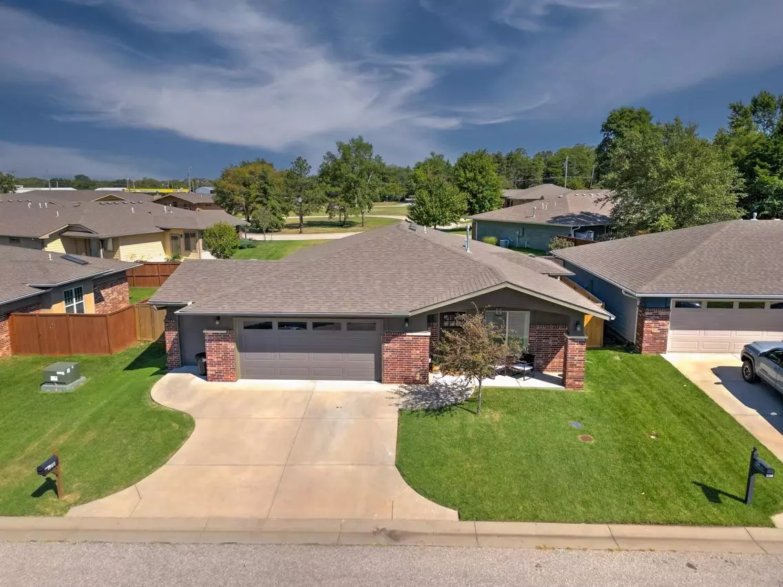 Winfield, KS 67156,2210 Cottonwood Ln