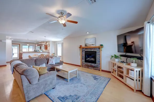 Winfield, KS 67156,2210 Cottonwood Ln