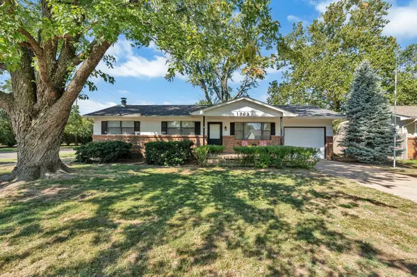1003 N Doris St,  Wichita,  KS 67212