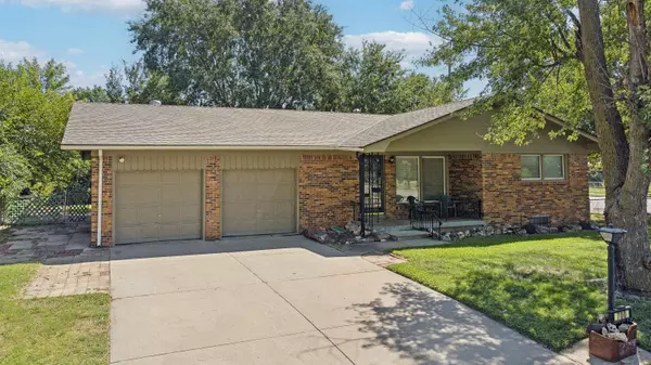 Wichita, KS 67212,700 N Valleyview Ln