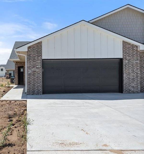 12067 W Swift Fox St, Maize, KS 67223