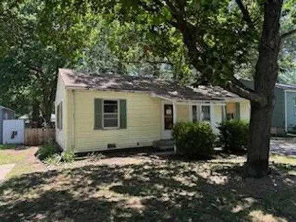 705 W 11th,  Newton,  KS 67114