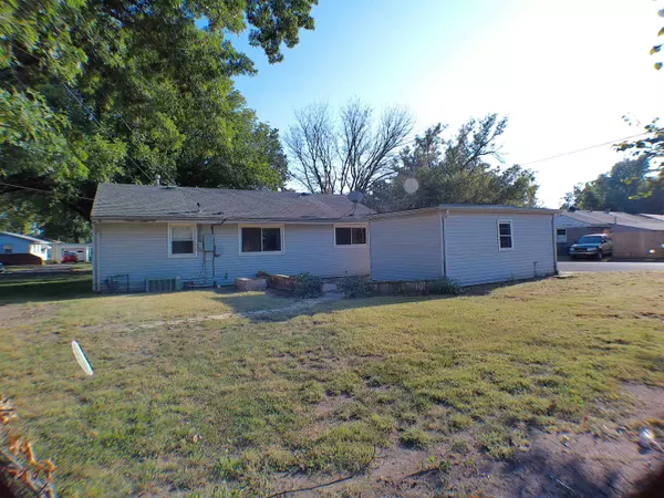 Winfield, KS 67156,1902 E 15th