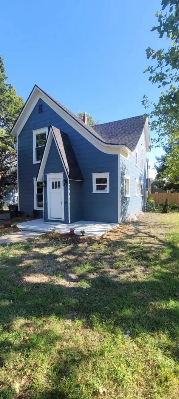 Newton, KS 67114,301 SE 4th St