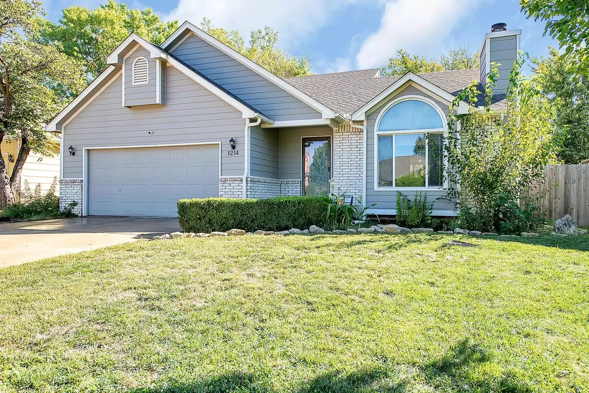 Wichita, KS 67207-3907,1214 S Stoneybrook Cir