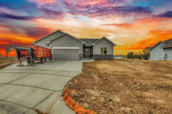 4355 Rutgers Cir, Maize, KS 67101