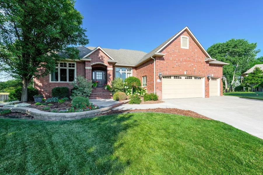 1307 E Big Cedar Ct, Andover, KS 67002