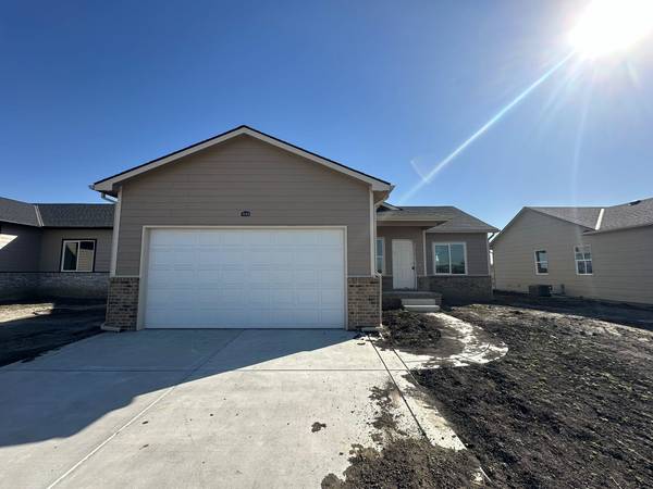 5144 N Toben Dr, Bel Aire, KS 67226