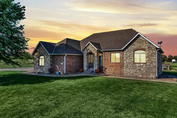 14800 W Hannah,  Clearwater,  KS 67026