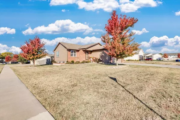 Andover, KS 67002,809 Cherrywood Ct