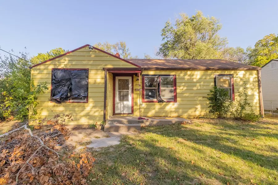 1956 N Spruce, Wichita, KS 67214