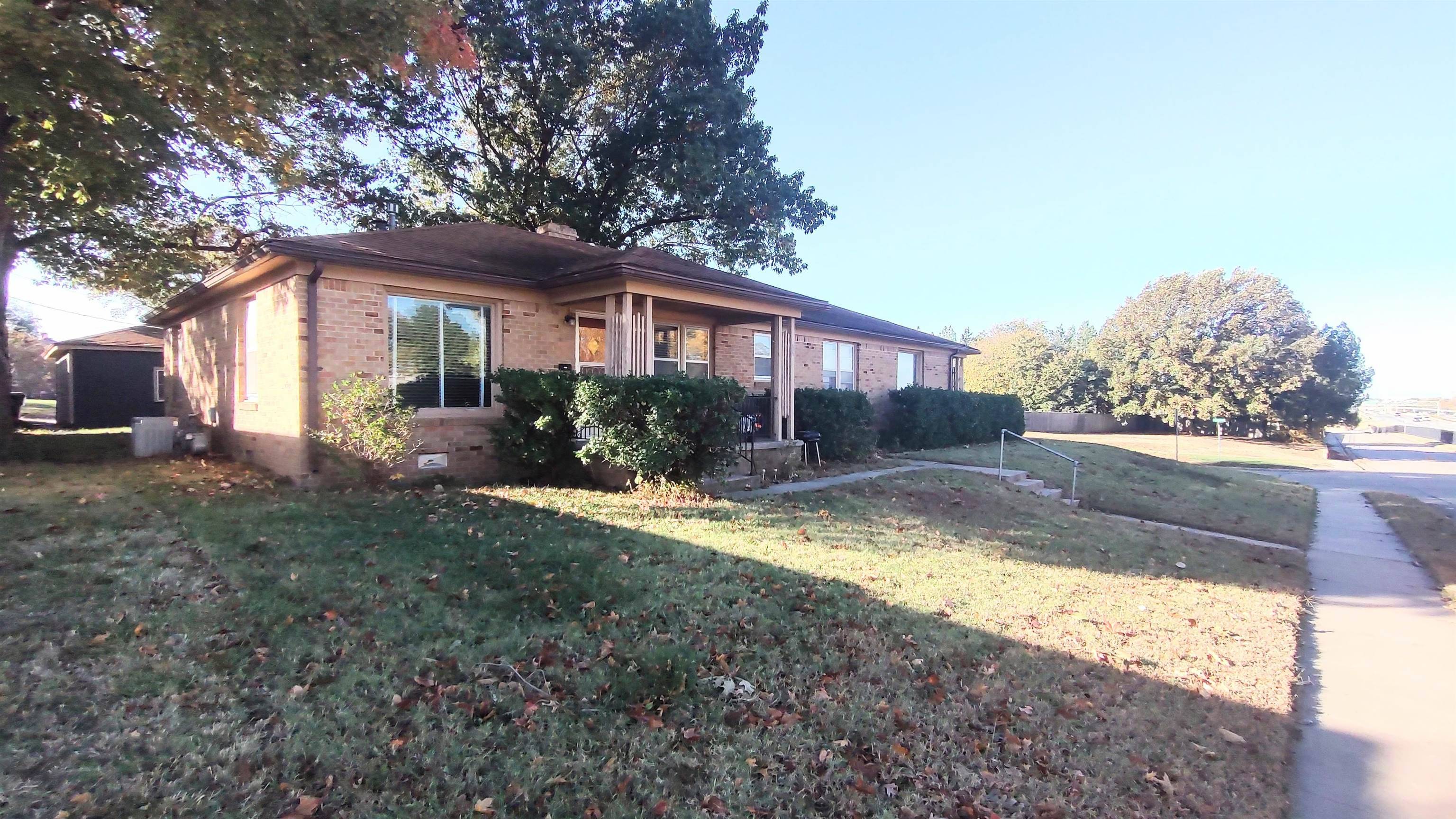 Wichita, KS 67218,3601 E Kellogg Drive