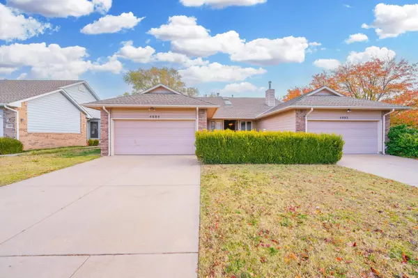 4804 N Hedgerow St, Bel Aire, KS 67220