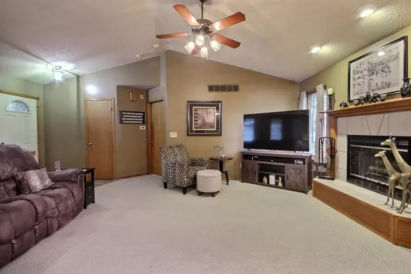 Haysville, KS 67060,515 Chukker Cir