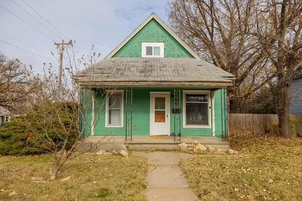 432 W 5th,  Newton,  KS 67114