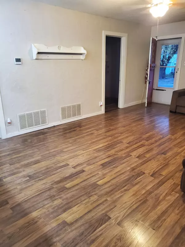 Augusta, KS 67010,1210 N School St