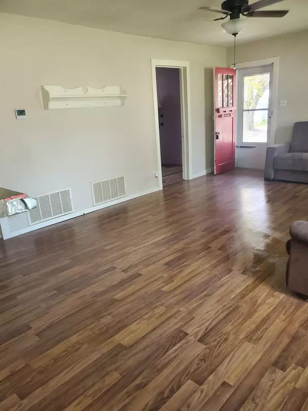 Augusta, KS 67010,1210 N School St