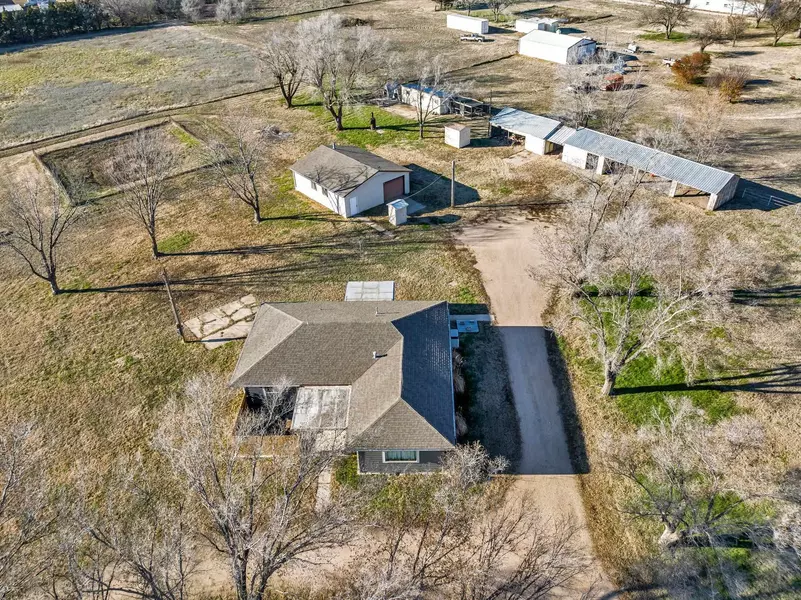 10333 S MERIDIAN ST, Peck, KS 67120