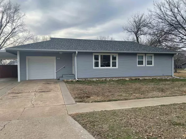 216 E 6th St, Solomon, KS 67480