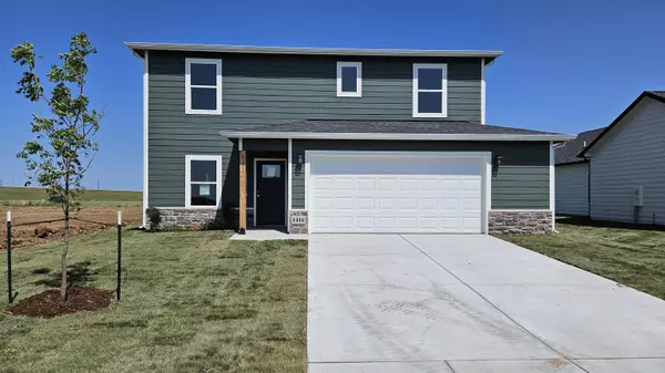 1416 Sedgwick St, Garden Plain, KS 67050