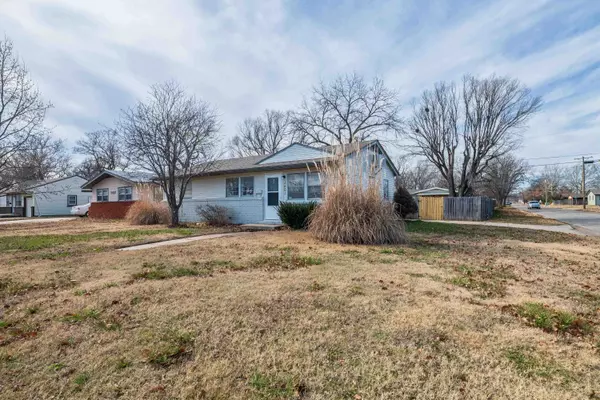 3401 S Euclid Ave, Wichita, KS 67217