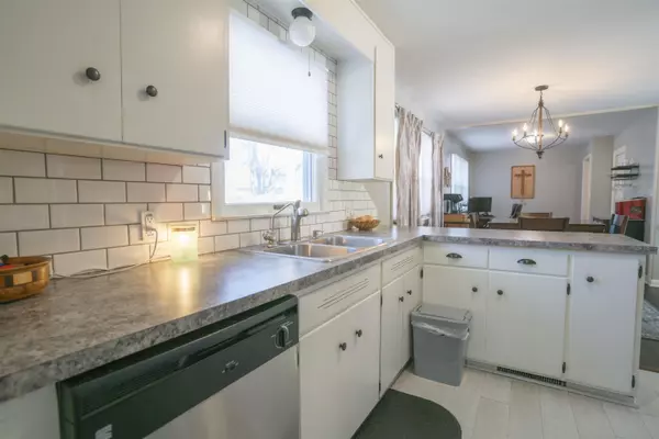 Mcpherson, KS 67460,1113 Lyndon Rd