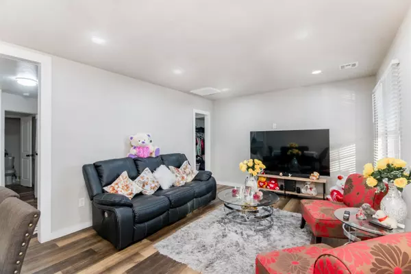 Wichita, KS 67211,1211 S Pattie St