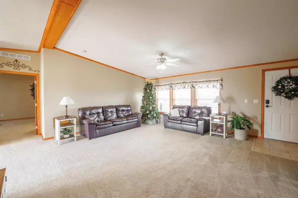 Mcpherson, KS 67460,1606 10th Ave