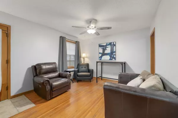 9801 W Kenny Ln Wichita, KS 67212