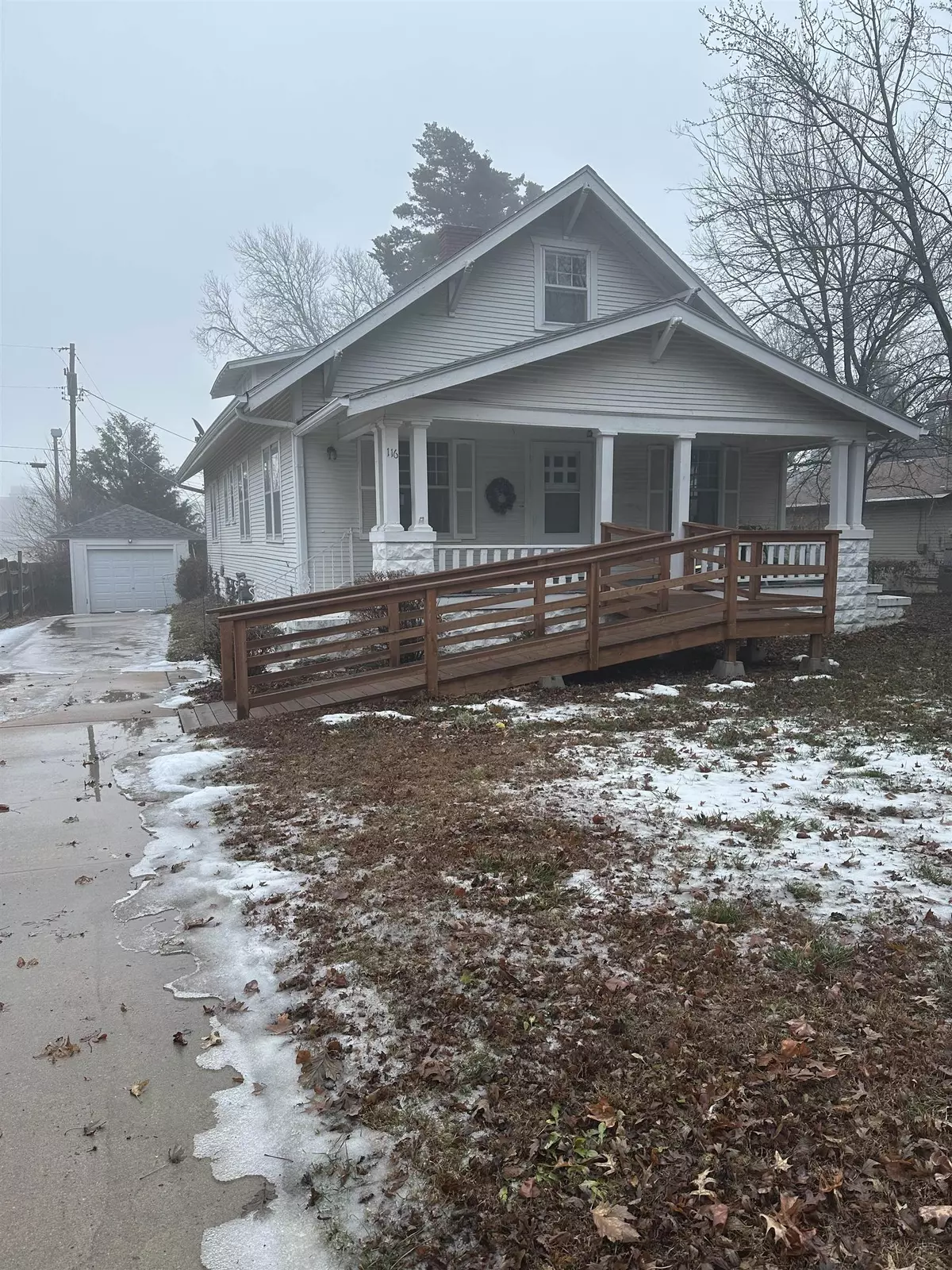 El Dorado, KS 67042,116 N Emporia