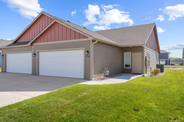 2743 Tim Rogers Ln, Salina, KS 67401