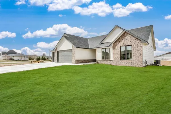 Wichita, KS 67205,3229 Pine Grove