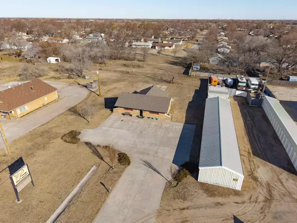 Haysville, KS 67060,920 E Grand Ave