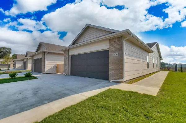 Wichita, KS 67205,4476-4478 N Sandplum St