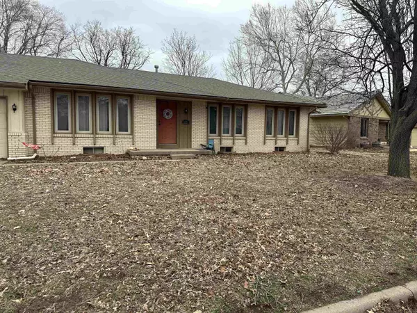 6820 W Sheriac Cir, Wichita, KS 67209-2115