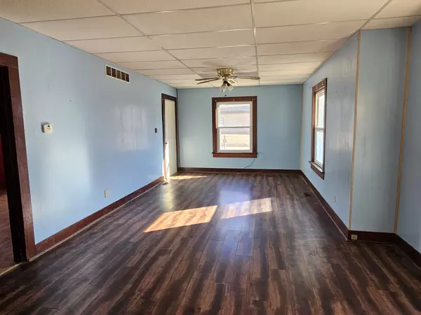 Winfield, KS 67156,1002 Ann St