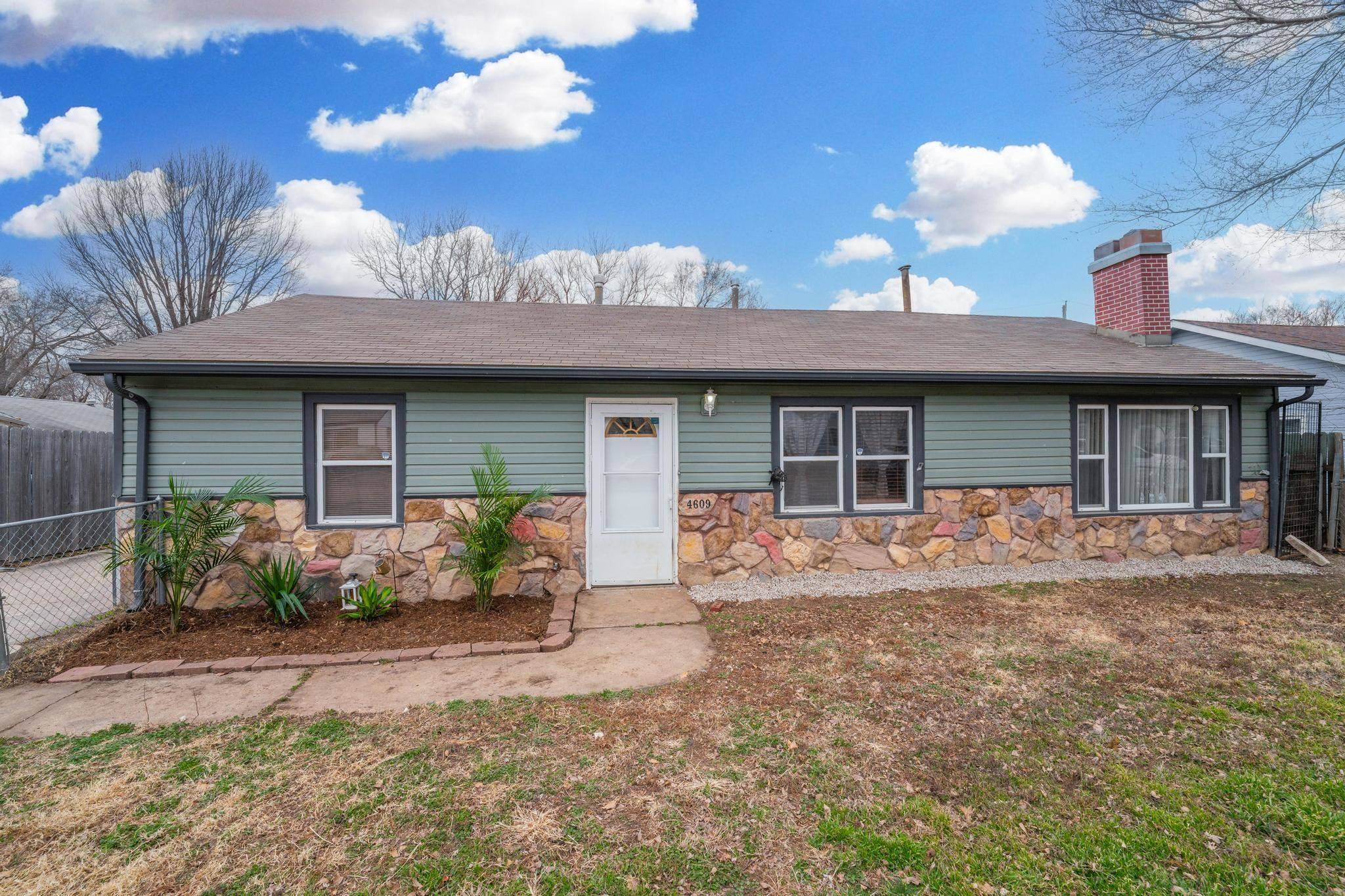 4609 S Elmhurst St, Wichita, KS 67216