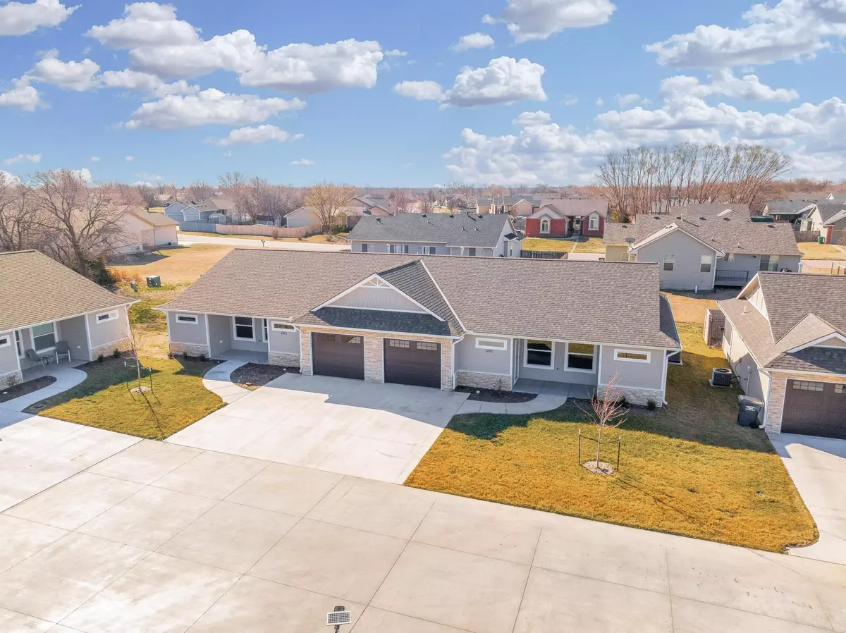 Rose Hill, KS 67133,320 N Warren