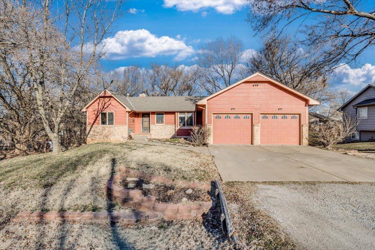 424 W White Tail, Derby, KS 67037